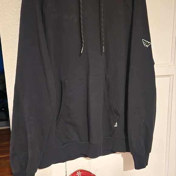 PAPER PLANES Solid Hoodie - Picture 3 of 9